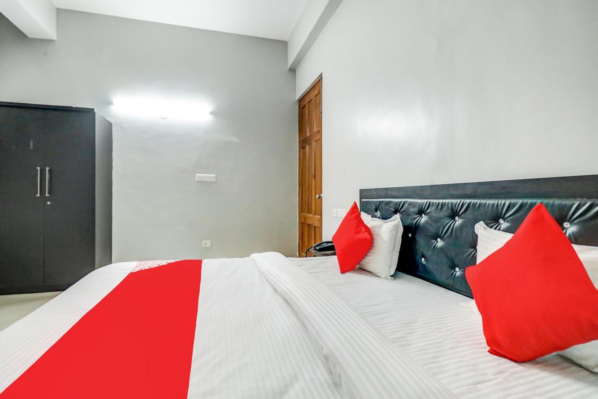 Chinhat Hotel O Tokyo מראה חיצוני תמונה