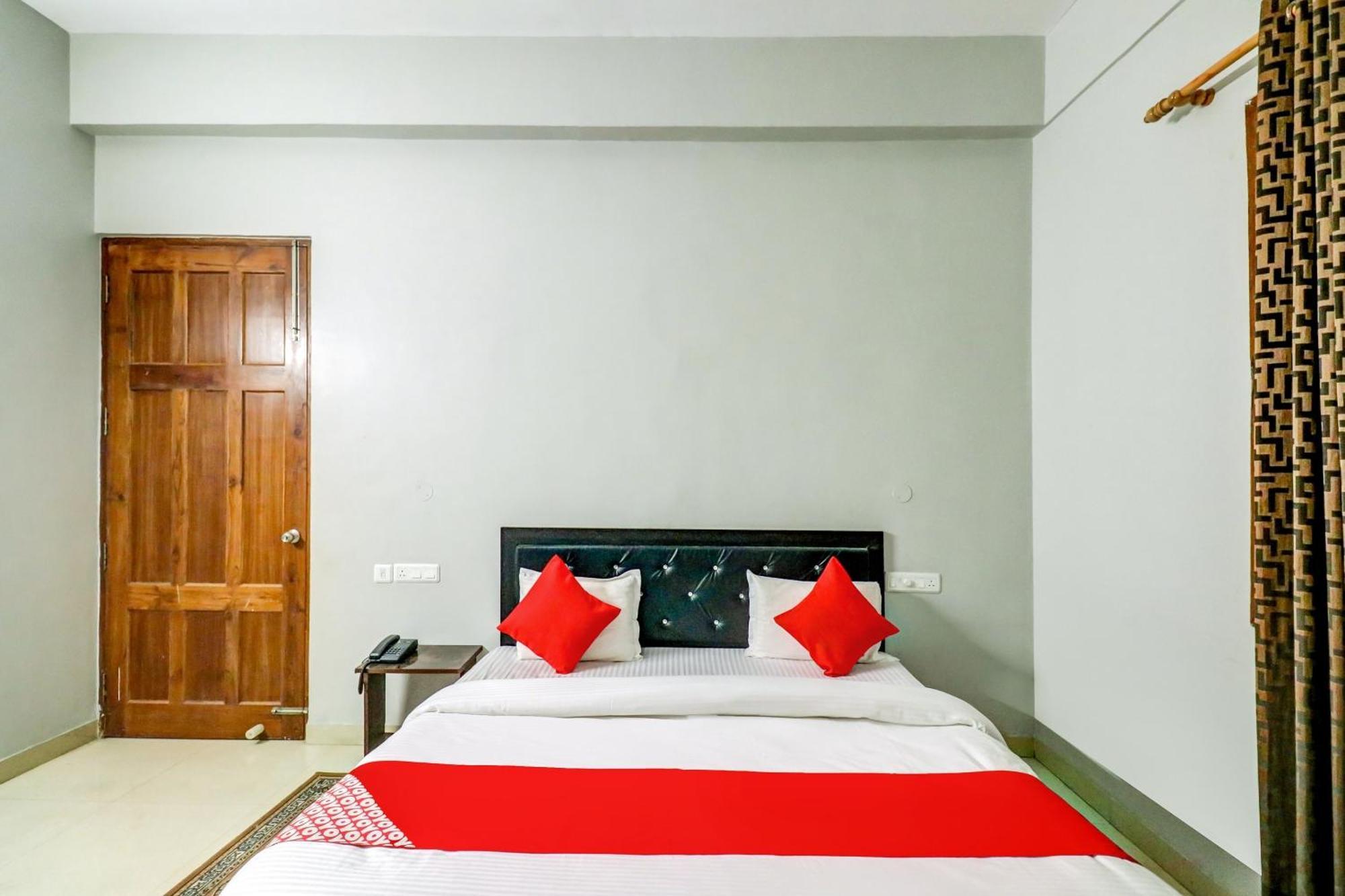Chinhat Hotel O Tokyo מראה חיצוני תמונה