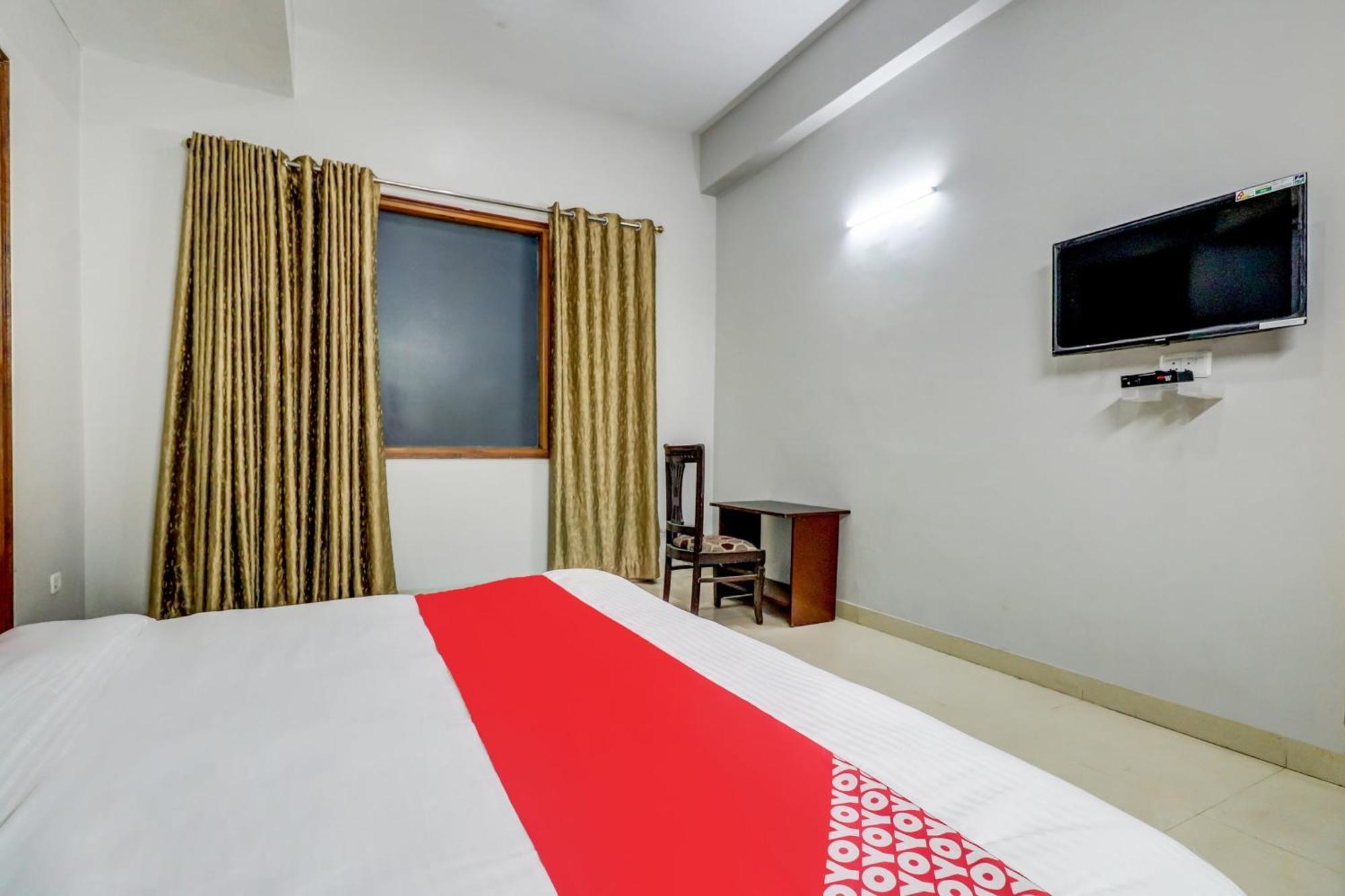 Chinhat Hotel O Tokyo מראה חיצוני תמונה