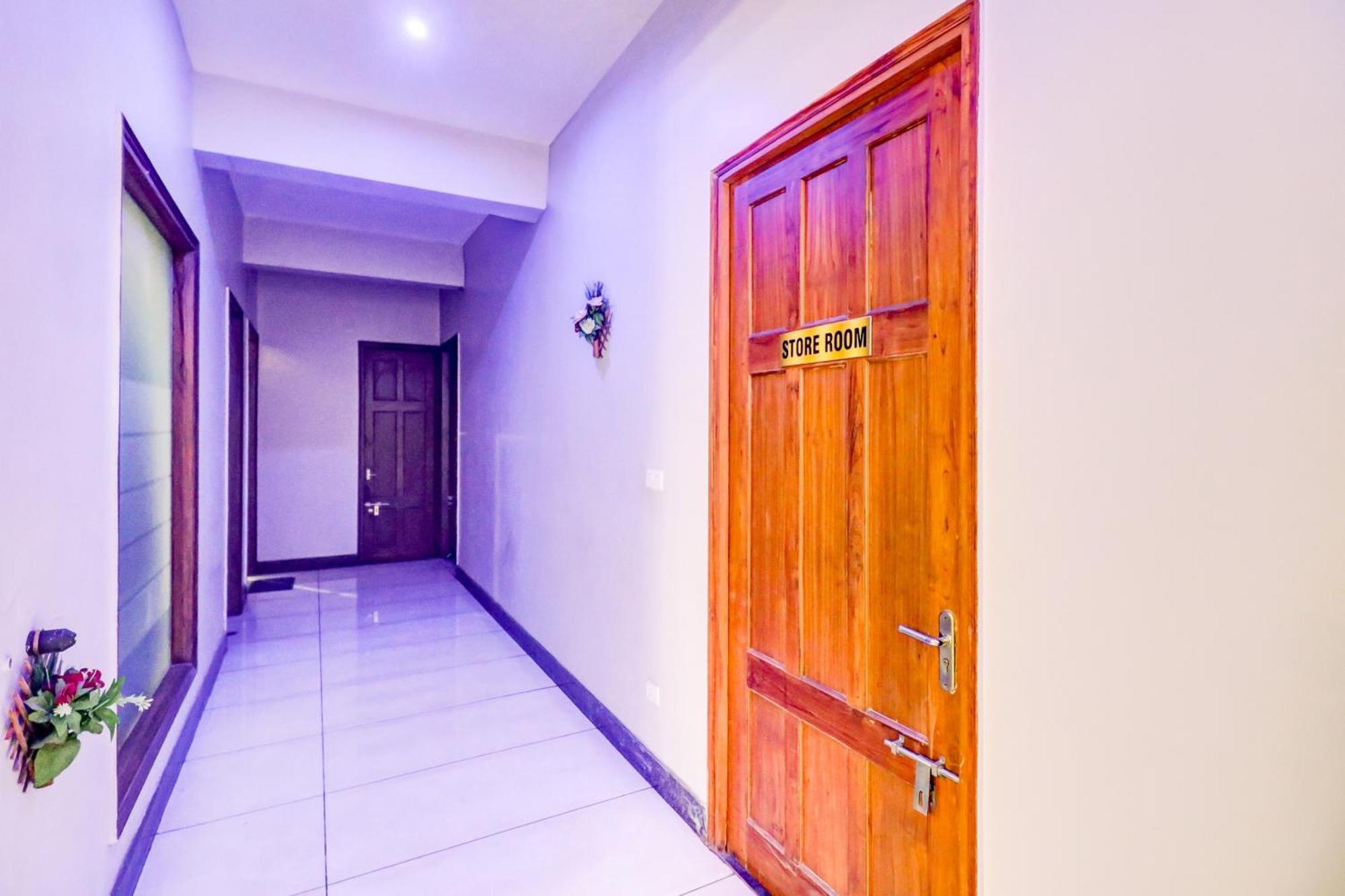 Chinhat Hotel O Tokyo מראה חיצוני תמונה